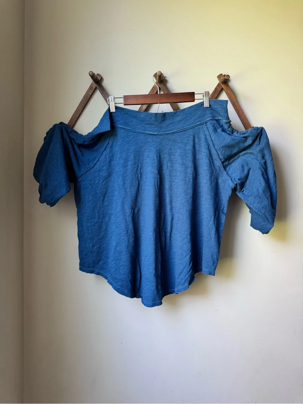 Free People Bohema Off-The-Shoulder Slub Shirt in a Blue Shade Size Large